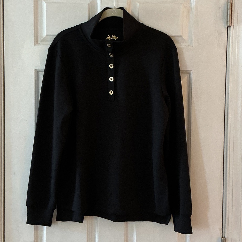 Lilly Pulitzer Noir UPF 50+ COWIE Pullover Gold Button Long Sleeve Top EUC S